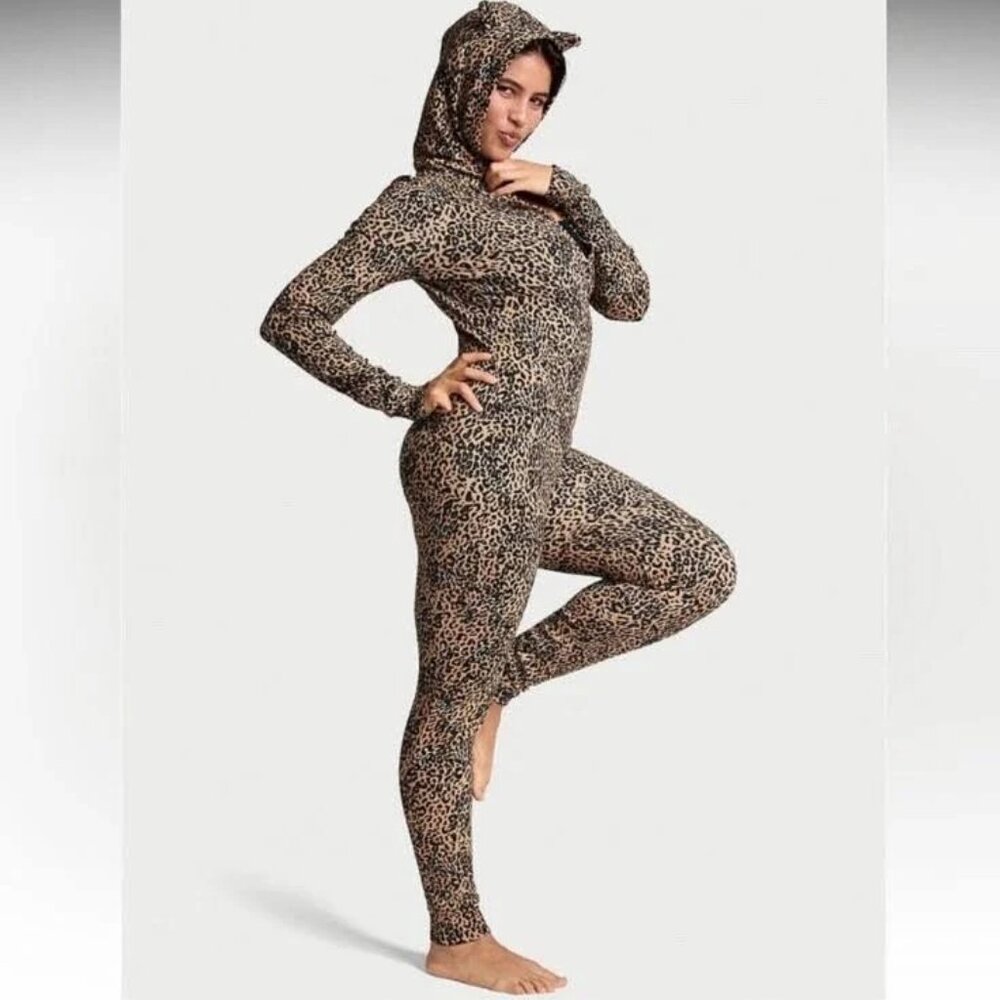 Pink Victoria's Secret Thermal Hoodie One Piece Leopard Pajama XS NWT